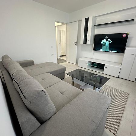 Apartament Ultra Central 3 Apartment Hunedoara Exterior foto