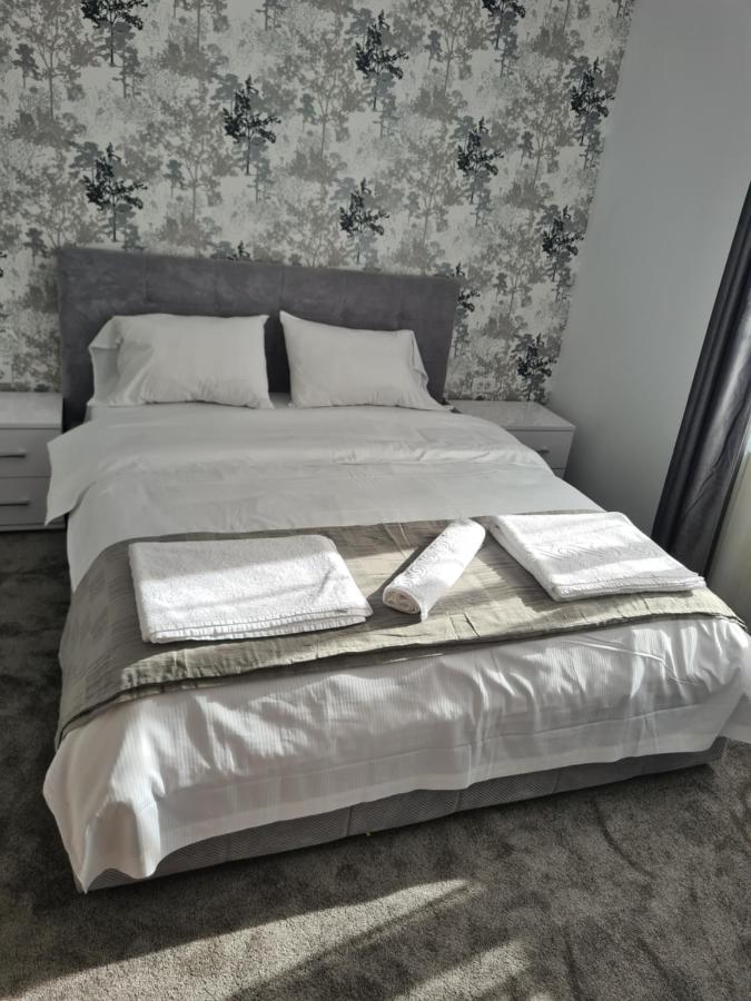Apartament Ultra Central 3 Apartment Hunedoara Exterior foto