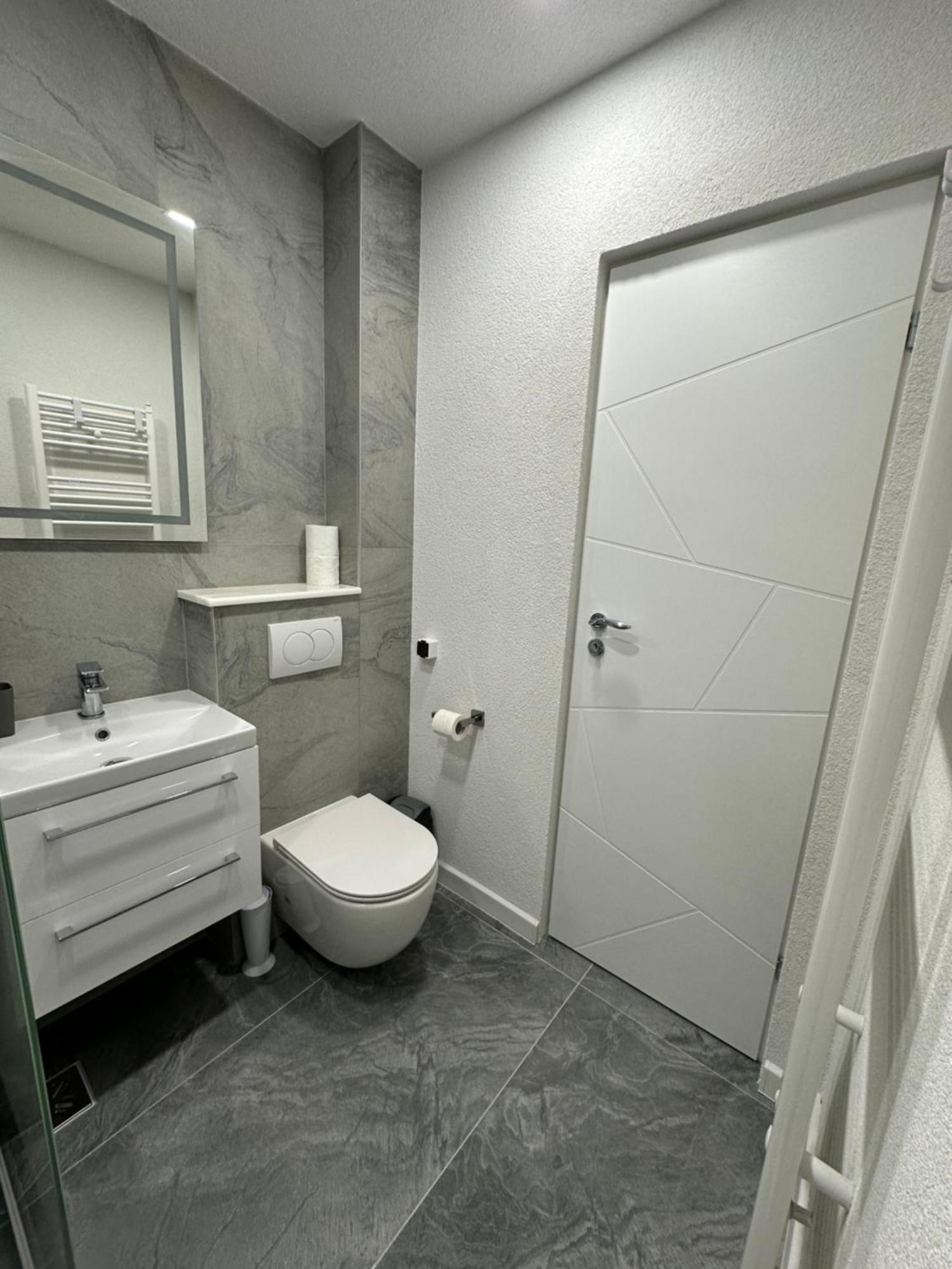 Apartament Ultra Central 3 Apartment Hunedoara Exterior foto